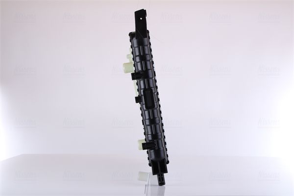 NISSENS Radiatore, Raffreddamento motore 61852